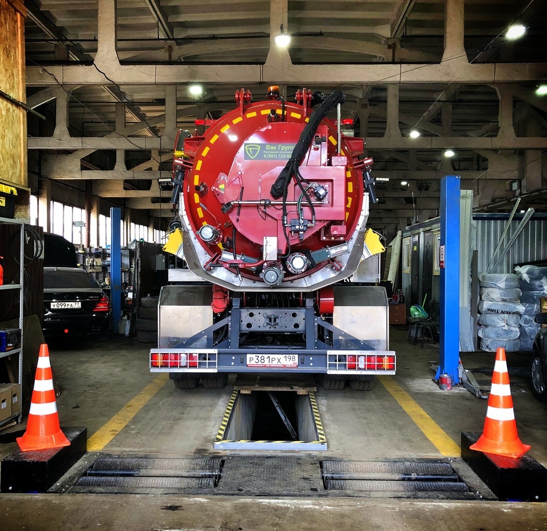 Бетономешалка проходит технический осмотр