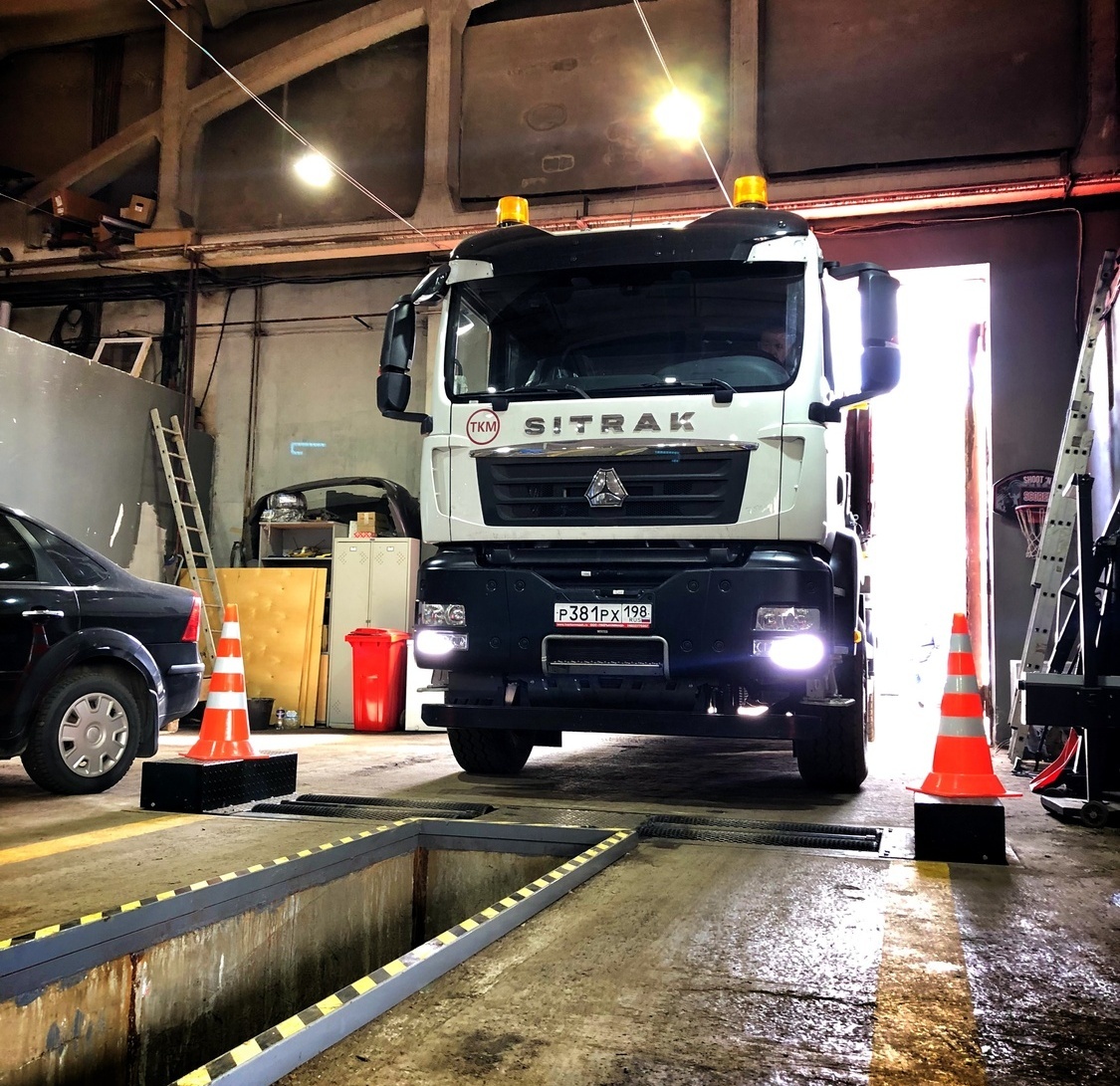 Sitrak въезжает на технический осмотр на Бабушкинской, Москва